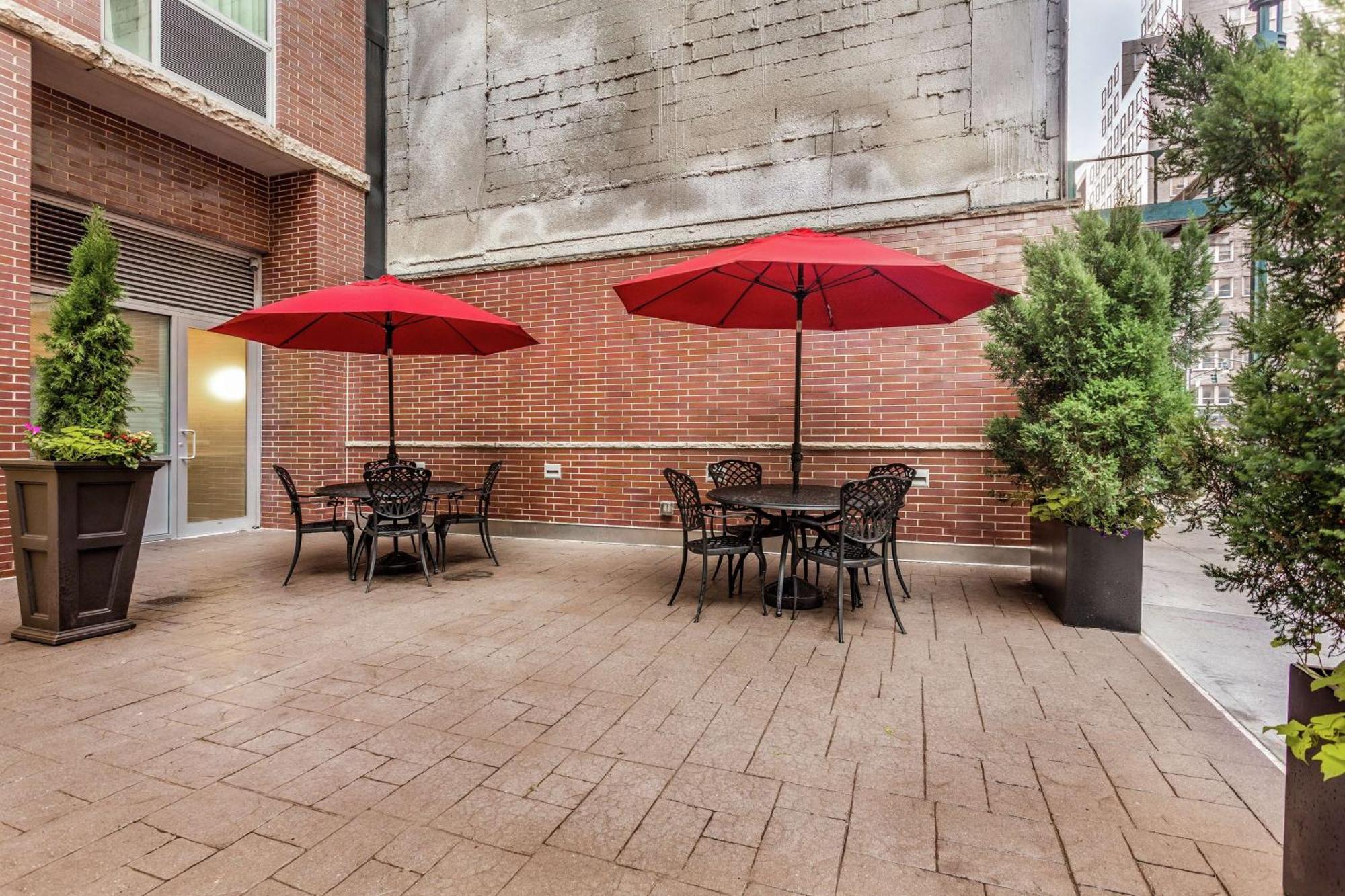 Hampton Inn Manhattan Grand Central Нью-Йорк Екстер'єр фото